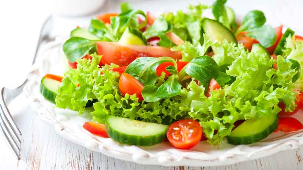 salad sayuran segar untuk menurunkan berat badan